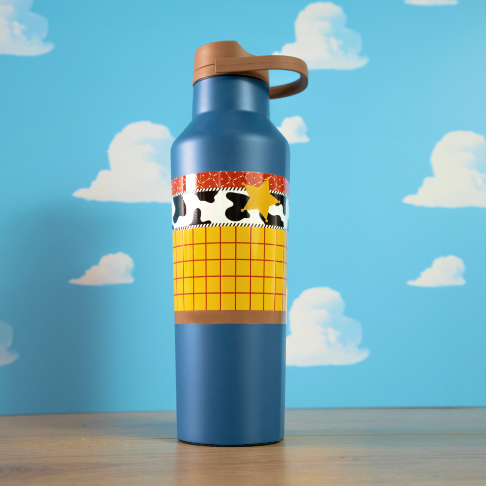 toy-story-sport-canteen-l3 50f41b5cb358--PDP-WOODY.png