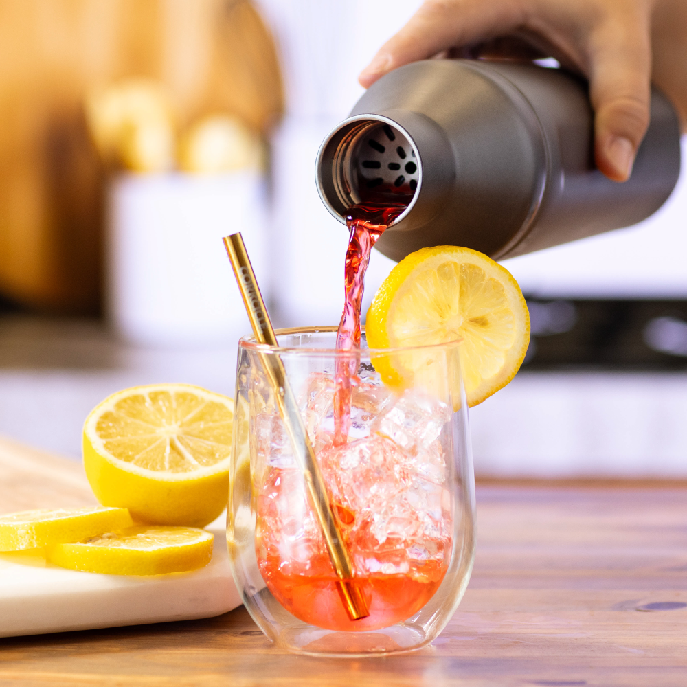 cocktail-shaker-lid-n0 Cocktail_Shaker_lifestyle_1_0f873eef-26b9-477a-b301-4dde25c00201.png